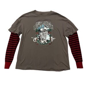 Empyre‎ Roxie Love Song Grey & Red 2fer Long Sleeve
T-Shirt Medium